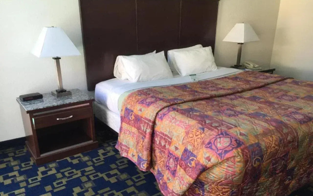 Motel 6 Oceanside, CA Marina / Camp Pendleton