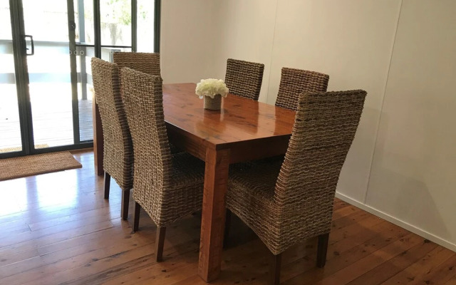 Coastal Cottage - Cannonvale
