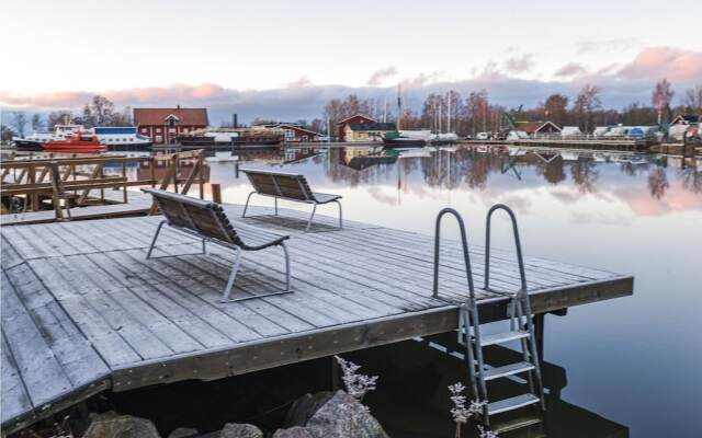 Stunning Home in Sjötorp With 3 Bedrooms and Wifi