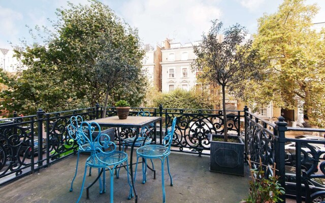 The Cromwell Terrace Loft - JH