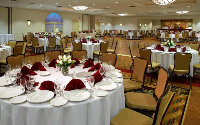 Clinton Inn Hotel & Event Center
