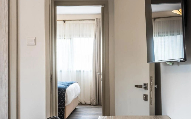 Yaya Hotel and Apartments