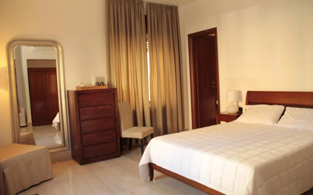 St. Peter' Six Rooms & Suites