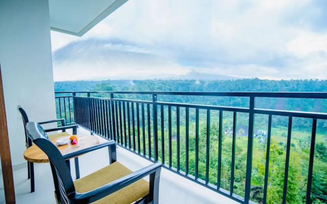 Tapa Agung View