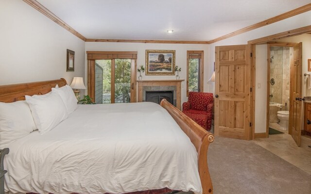 Coldstream Townhome 19