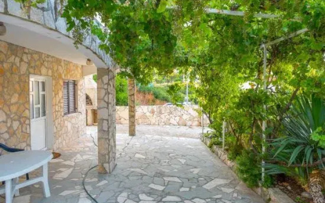 Silver Beach Apartments Vis