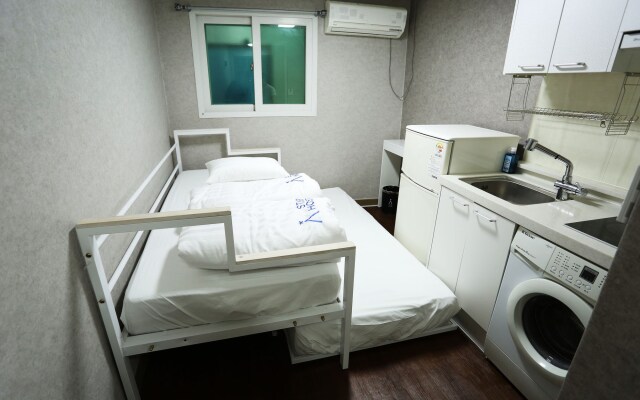 Star Hostel Myeongdong Family