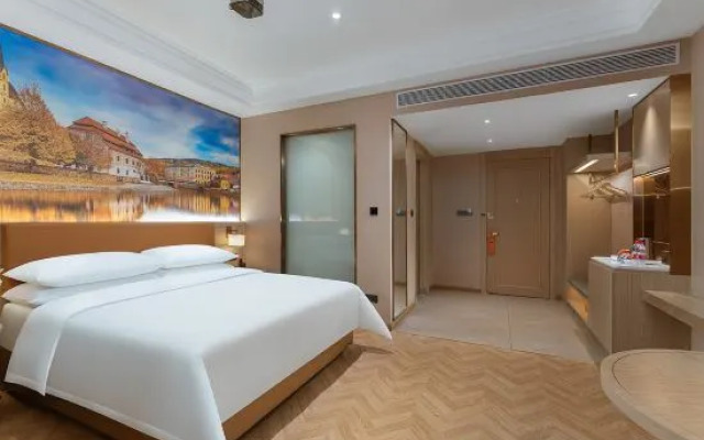 Vienna Hotel (Foshan Lishui Shayong Branch)