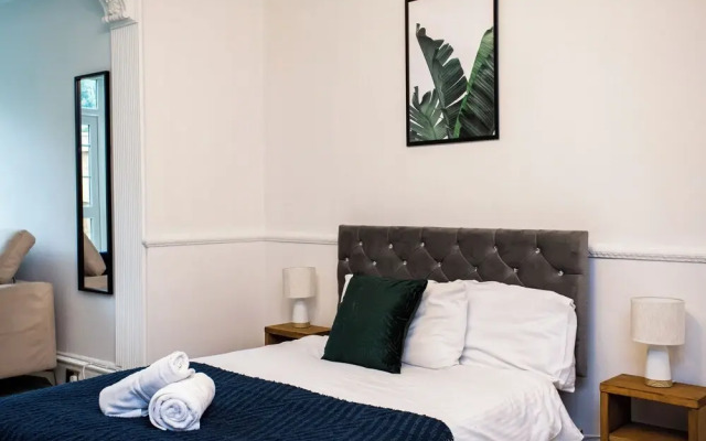 Spacious 5 Bed House Newcastle Gateshead