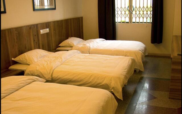 Nanning Travelling With Hostel (Min Sheng Lu)
