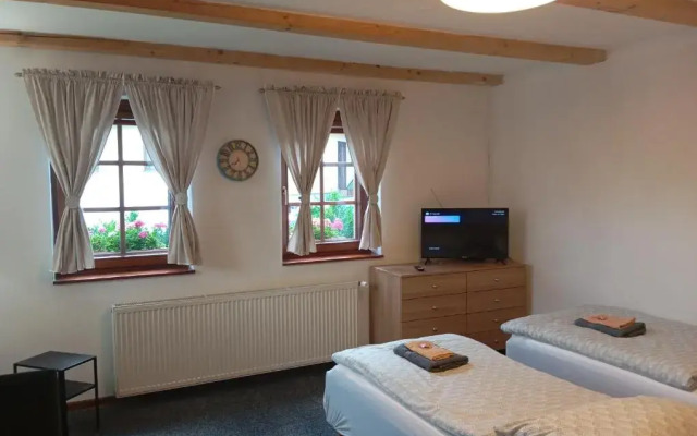 Guest House Tri Korunky