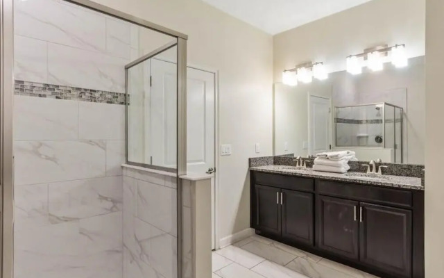 1562 OL - 8BR Tranquil Escape