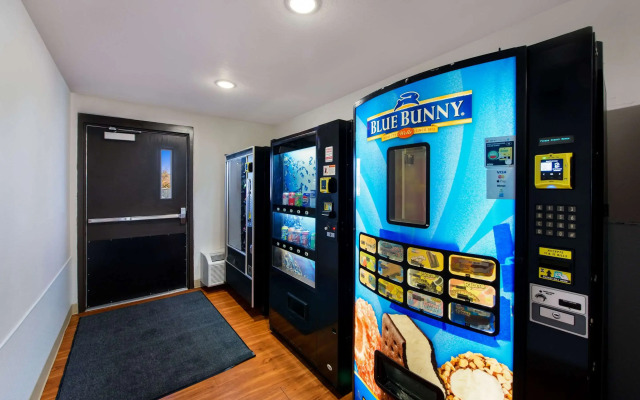 WoodSpring Suites Columbus Southeast