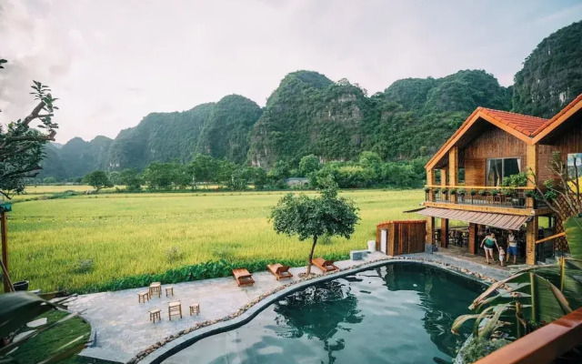 Tam Coc Windy Fields