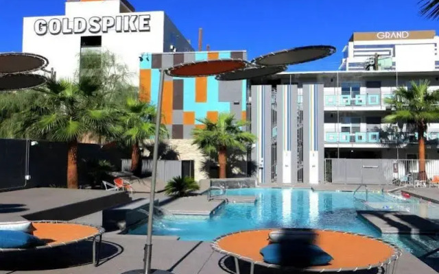 Gold Spike Hotel & Casino