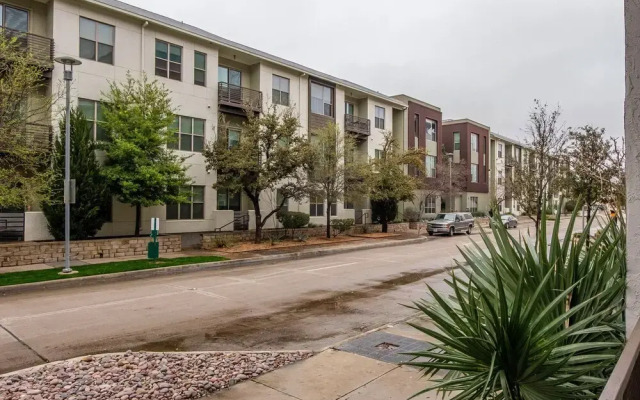 FRONTDESK West 7th District Apts Fort Worth