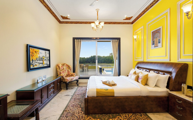 ELIVAAS Lakemount | 2 BHK with Pvt Pool at Fatehsagar Lake
