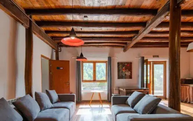 Mount Mogan Canzhu House (Boutique Homestay)