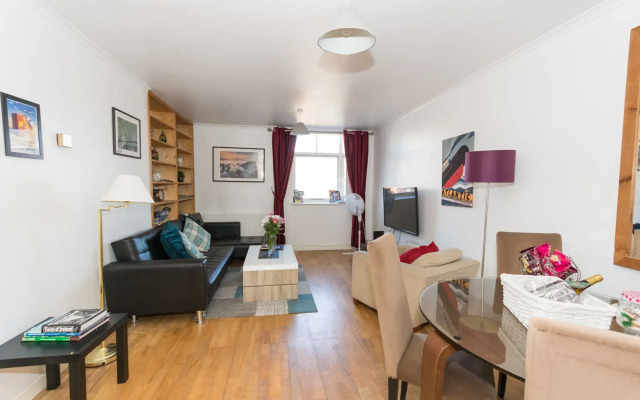 Salisbury Court City Central by BHR Apartments