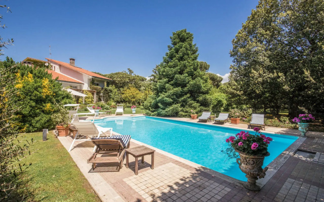 La Gaura Guest House