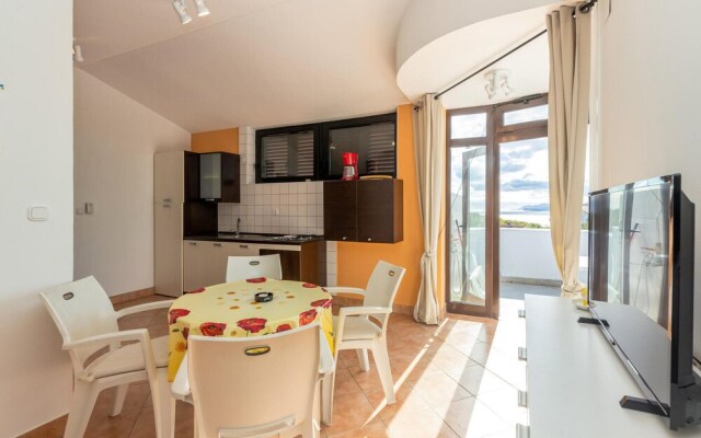Amazing Home in Jadranovo With Wifi and 1 Bedrooms