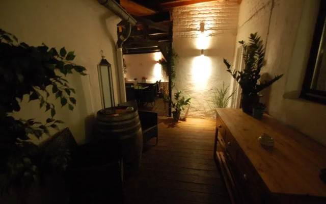 Hotel & Restaurant Decker