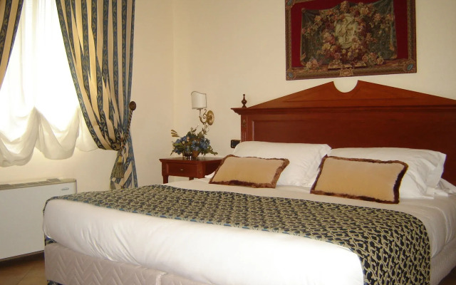 Hotel D'Angelo Palace