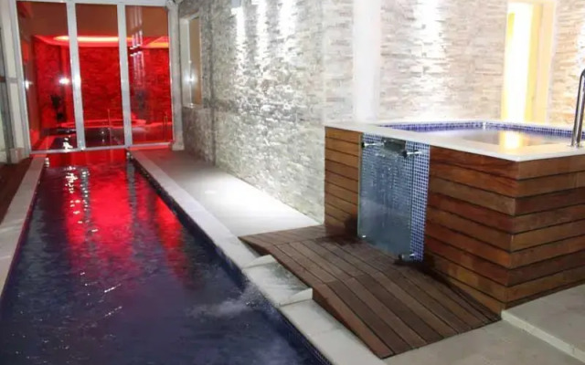 Hotel Mirenza