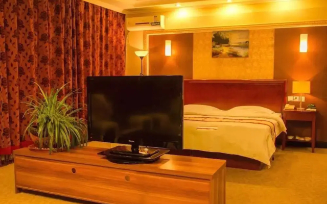 GreenTree Inn Dalian Airport Express Hotel