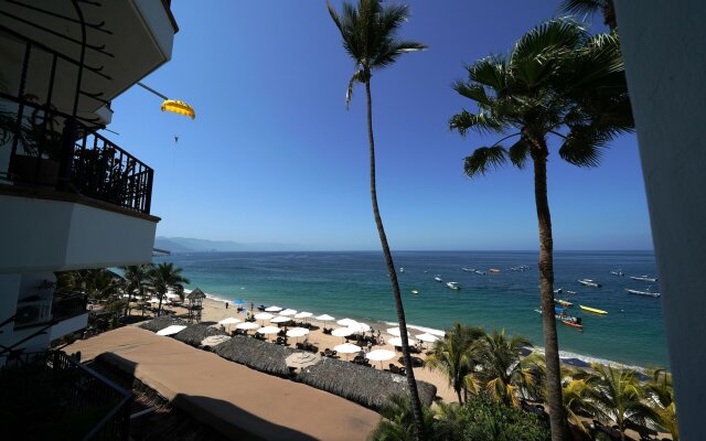 Emperador Vallarta Beachfront Hotel and Suites