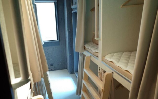 bnb+ SHINJYUKU Yotsuya Ikebana Okina - Hostel