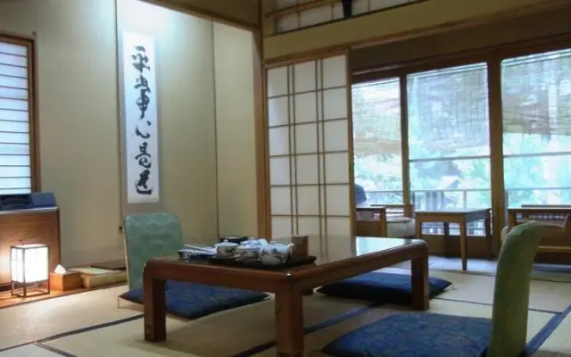 Sakaenoyu Ryokan