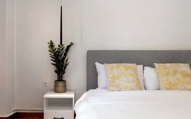 Viora Stunning Deluxe Studio in Athens