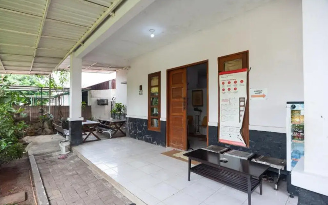 Aaa Residence Syariah by Oyo Rooms