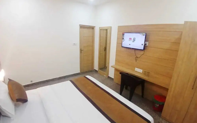 Hotel Devi Ram Atithi Bhawan Vrindavan