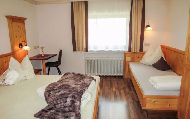 Sesselebenerhof 36723