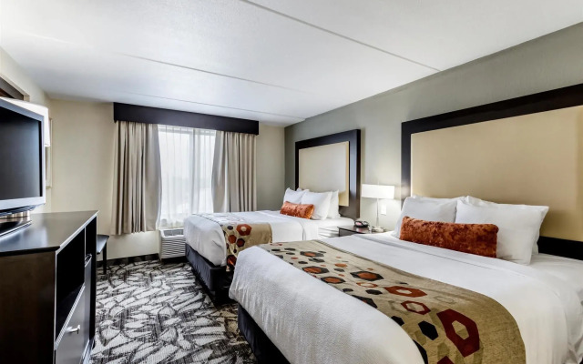 Holiday Inn Express & Suites Cedar Falls - Waterloo by IHG
