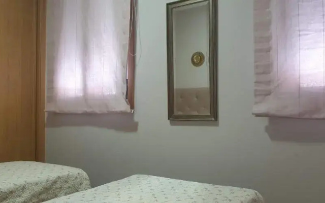 Piso Montero Ríos 18
