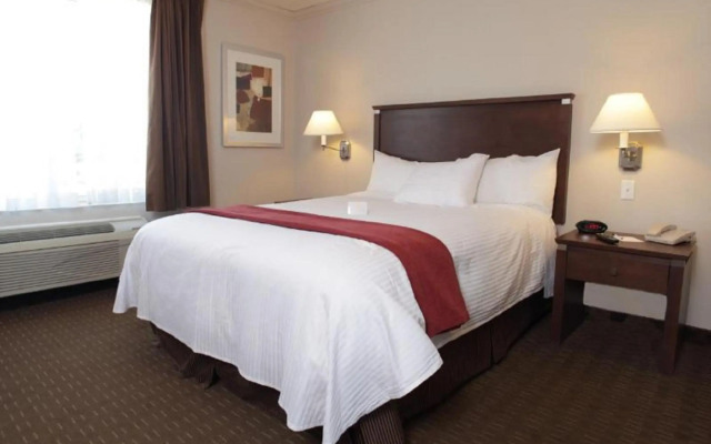 Best Western Plus Guildwood Inn