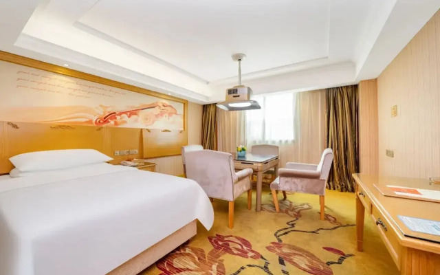 Vienna Hotel (Dongguan Huangjiang Yuyuan High tech Park Branch)