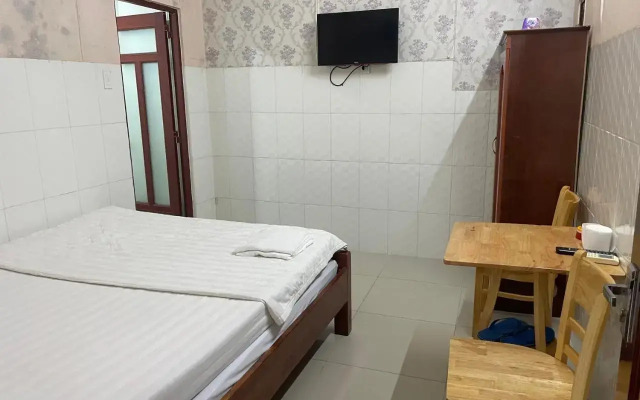 Nhu Hoai Hotel