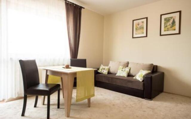 Vila Nicopole - art & wine