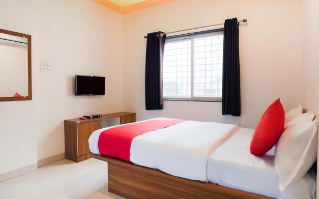 OYO 61337 Hotel Mauli