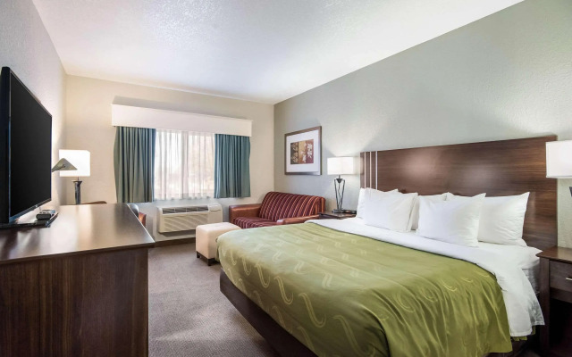 Quality Inn & Suites Pueblo West