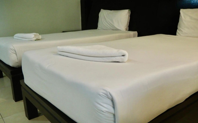 Orm Thong Apartment - SHA Plus