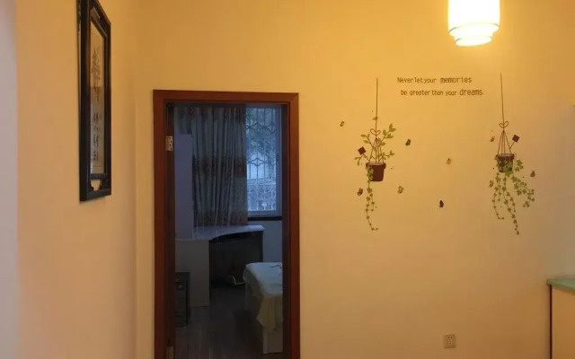 Crazy Panda Youth Hostel