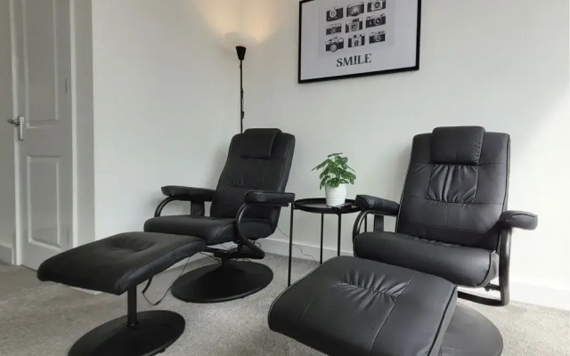 House of 4 Chimneys by Your Lettings UK