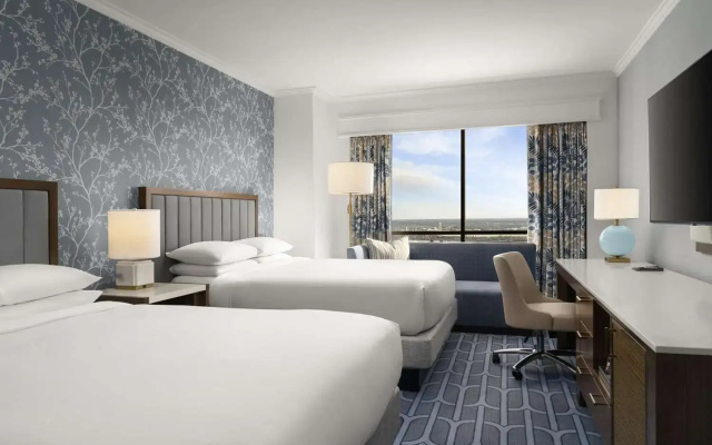 Hilton New Orleans Riverside