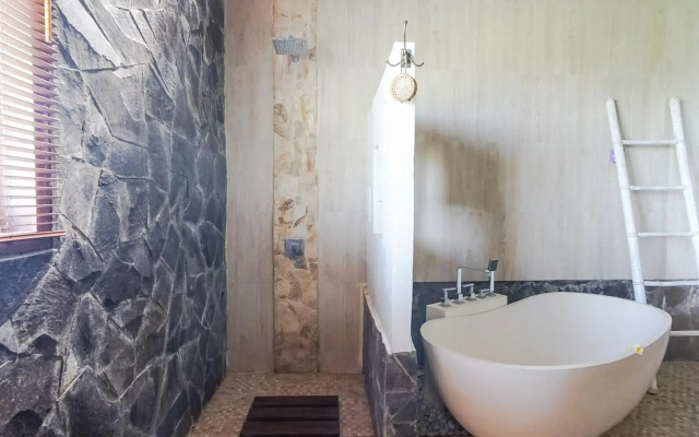 The Ocean Views Luxury Villas & Apartment by ZUZU