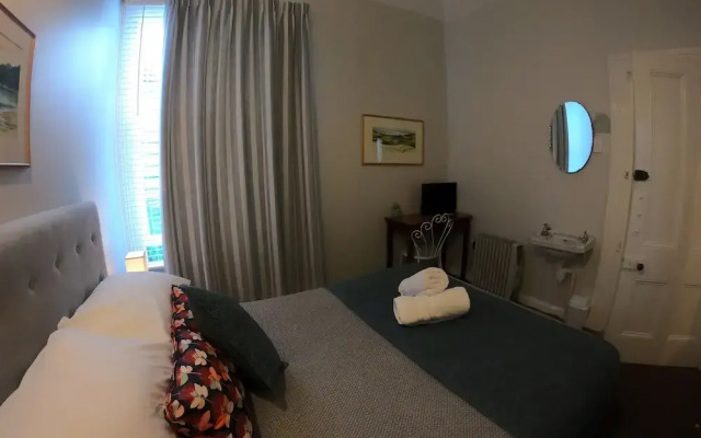 The Villa - Hostel